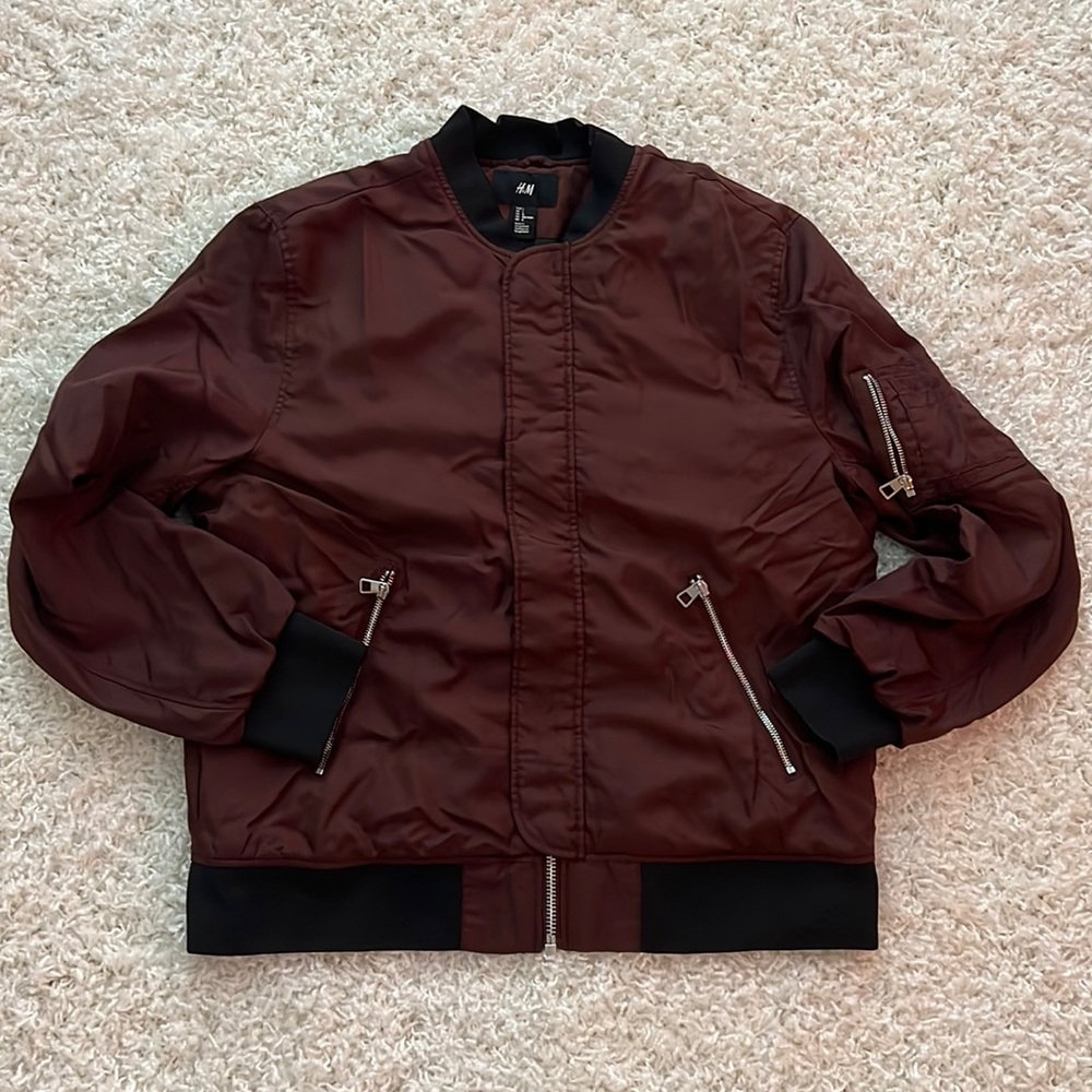 H&M Men's Burgundy Bomber Jacket